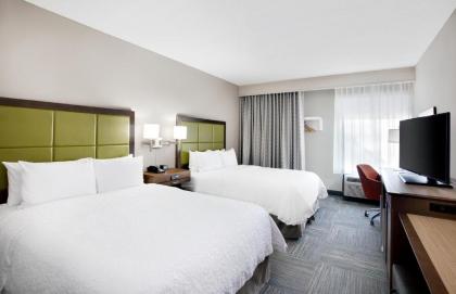 Hampton Inn Middletown - image 17