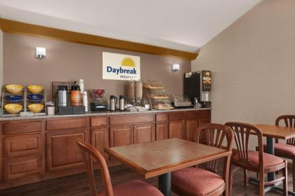 Days Inn by Wyndham Middletown - image 8