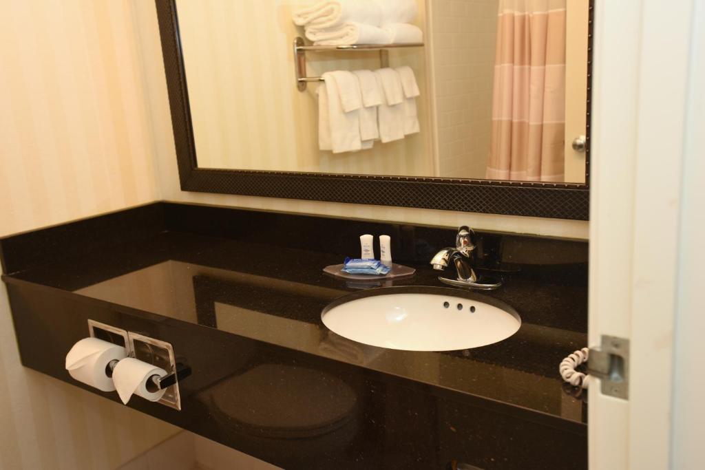 Fairfield Inn Middletown Monroe - image 3