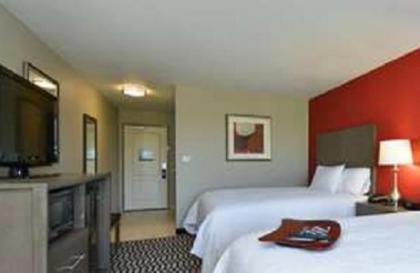 Hampton Inn Middletown - image 15