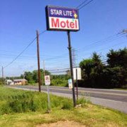 Starlite Motel - image 14