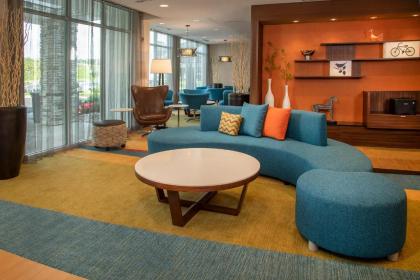 Fairfield Inn & Suites by Marriott Harrisburg International Airport - image 3