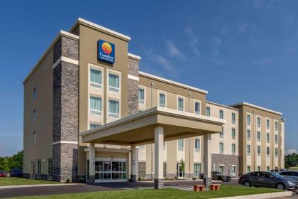 Comfort Inn  Suites   Harrisburg Airport   Hershey South