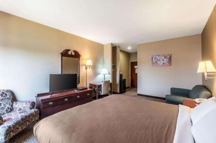 Econo Lodge Inn & Suites Middletown - image 12