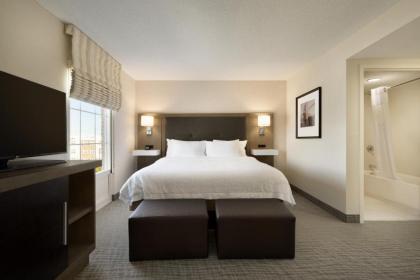 Hampton Inn & Suites Middletown - image 13