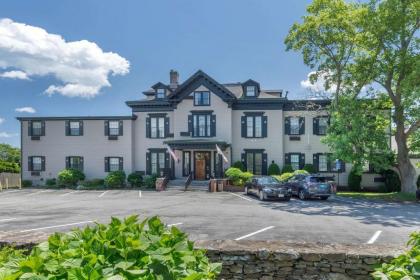 The Carriage House Inn Newport Ascend Hotel Collection - image 2