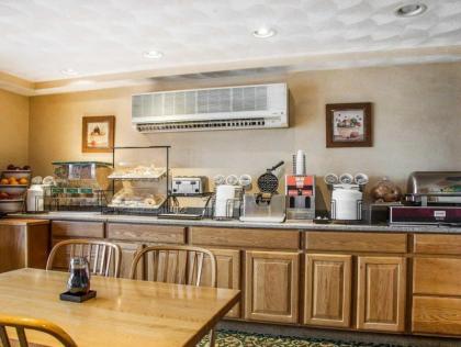 Comfort Inn at Newport Beach - image 9