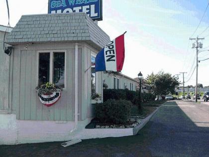 Sea Whale Motel - image 11