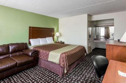 Days Inn by Wyndham Midland - image 2