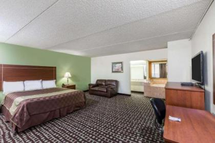 Days Inn by Wyndham Midland - image 4