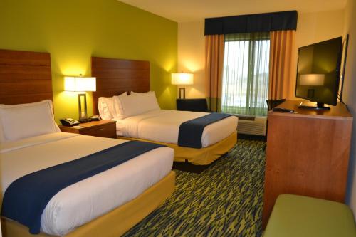 Holiday Inn Express & Suites Midland South I-20 an IHG Hotel - image 3