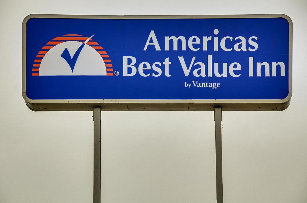 Americas Best Value Inn Midlothian - main image