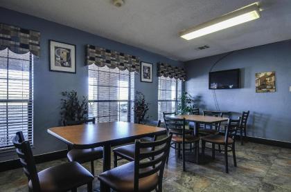 Americas Best Value Inn Midlothian - image 9