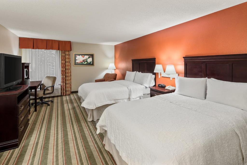 Hampton Inn Richmond-SW Hull Street - image 6