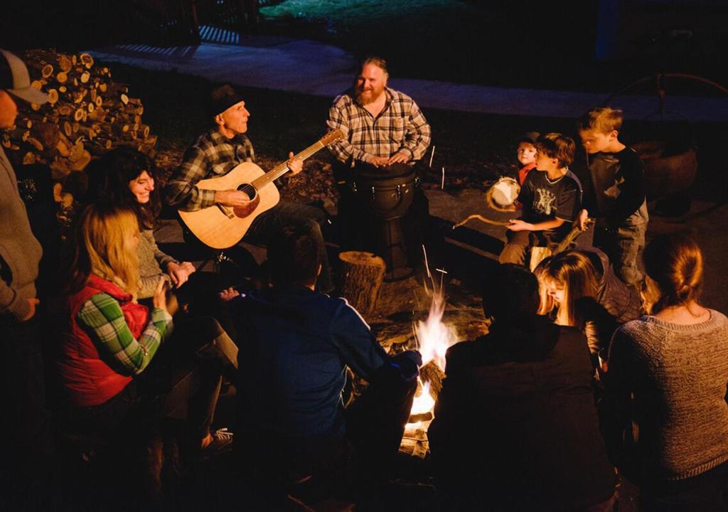 Yosemite Bug Rustic Mountain Resort - image 7