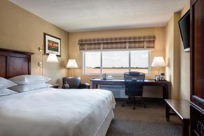 Sheraton Hotel Midwest City at the Reed Conference Center - image 3