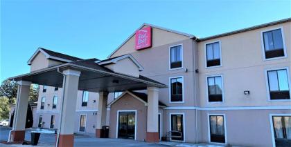 Red Roof Inn  Suites mifflinville