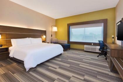 Holiday Inn Express & Suites - Milan - Sandusky Area an IHG Hotel - image 12