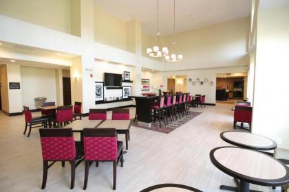 Hampton Inn and Suites Sandusky/Milan - image 10