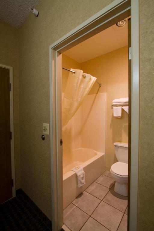 Miles City Hotel & Suites - image 3