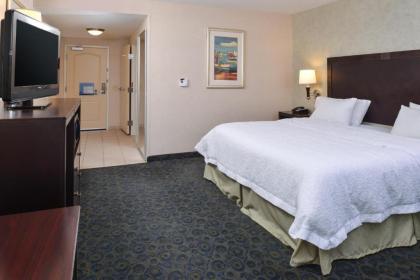 Hampton Inn Milford - image 13