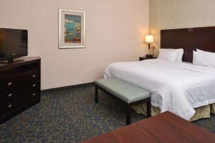 Hampton Inn Milford - image 2