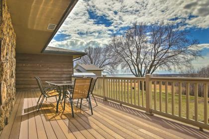 Secluded Milford Lake Home with Screened Porch Deck - image 8