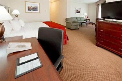 DoubleTree by Hilton Boston-Milford - image 11