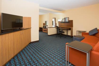 Fairfield Inn & Suites Boston Milford - image 4