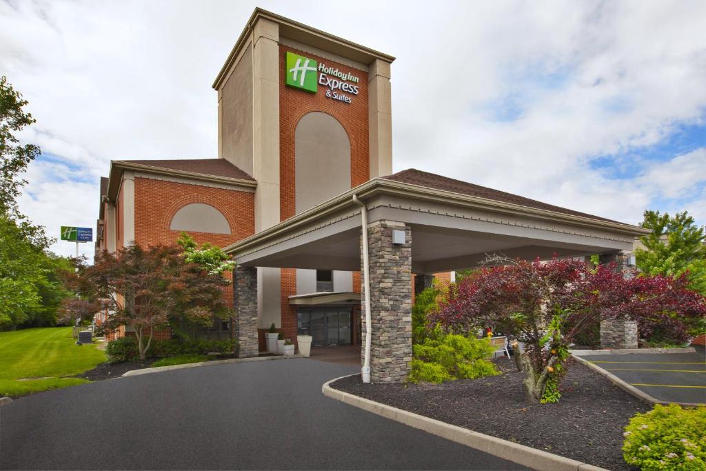 Holiday Inn Express Hotel & Suites Cincinnati Northeast-Milford an IHG Hotel - main image