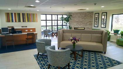 Holiday Inn Express Hotel & Suites Cincinnati Northeast-Milford an IHG Hotel - image 12