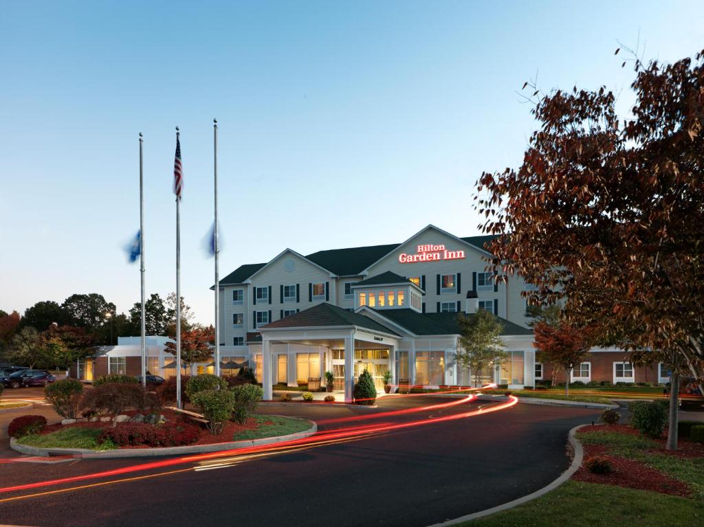 Hilton Garden Inn Milford - main image