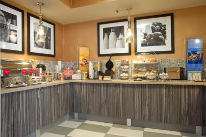 Hampton Inn Milledgeville - image 14