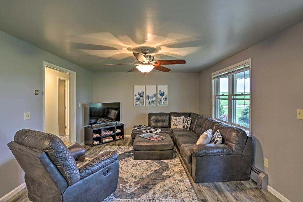 Millersburg Home with Covered Porch and Fire Pit! - image 2