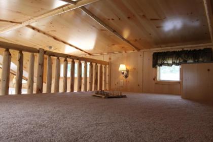 Blackhawk RV Campground Loft Cabin 11 - image 4