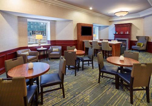 Residence Inn Milwaukee Downtown - image 5