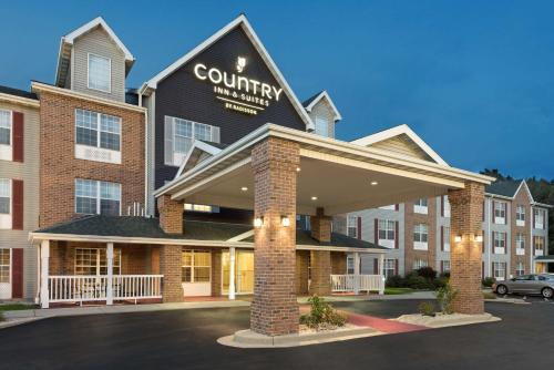 Country Inn & Suites by Radisson Milwaukee Airport WI - main image