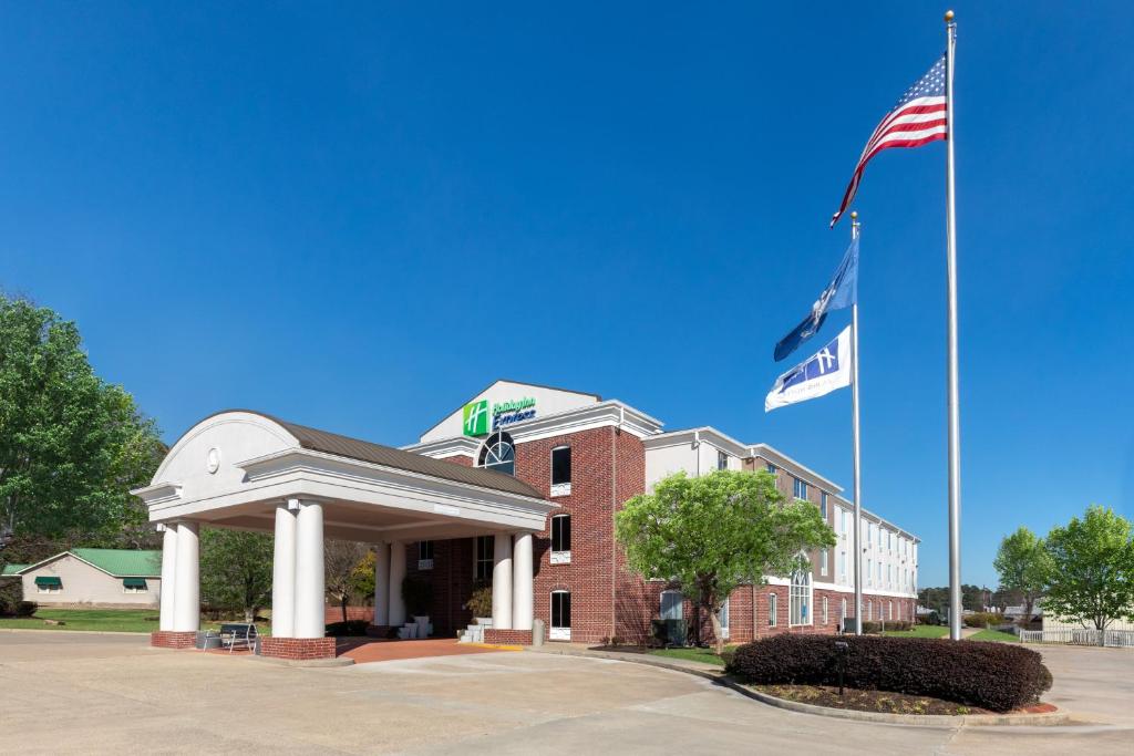 Holiday Inn Express Minden an IHG Hotel - main image