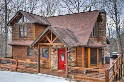 Charming Blue Ridge Getaway with Hot Tub and Fire Pit! - image 4