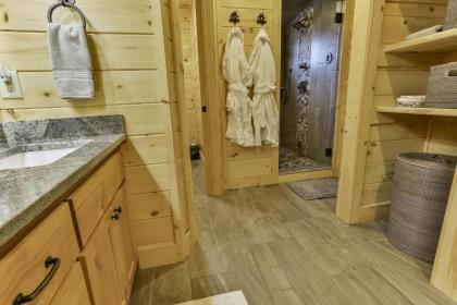 TAKE IT EASY in this Custom designed luxury log cabin is located in quiet area on paved road. - image 1