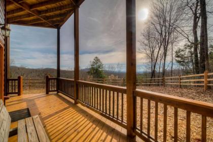 Green Pine Cabin by Escape to Blue Ridge - image 9