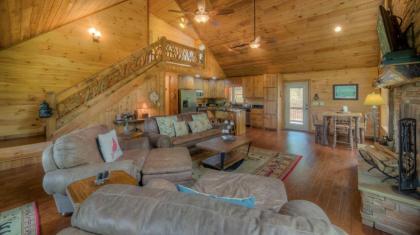 Mountain Laurel Hideaway by Escape to Blue Ridge - image 5