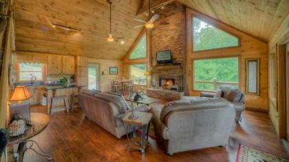 Mountain Laurel Hideaway by Escape to Blue Ridge - image 9