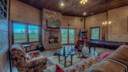 Stone Pine Lodge by Escape to Blue Ridge - image 6