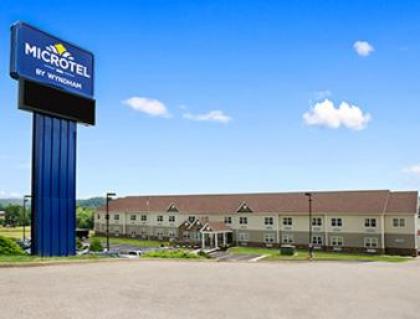 Microtel Inn & Suites By Wyndham Mineral Wells/Parkersburg - image 10