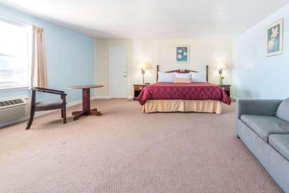 Relax Inn Mineral Wells - image 12