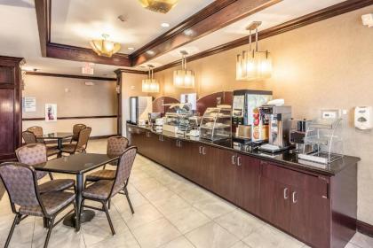 Red Lion Inn & Suites Mineral Wells - image 15