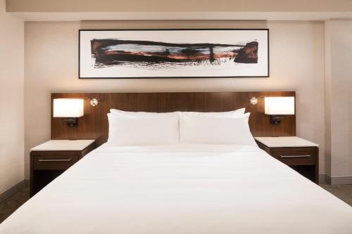 Delta Hotels by Marriott Minneapolis Northeast - image 2