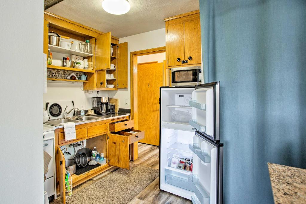 Minneapolis Apt by Bus Stop - 15 Min to Downtown! - image 2