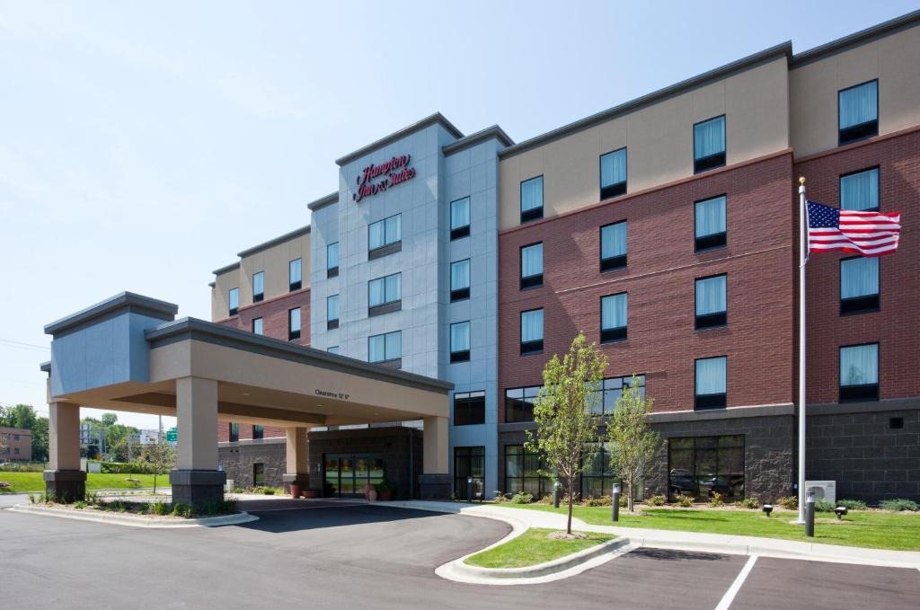 Hampton Inn & Suites Minneapolis West/ Minnetonka - main image